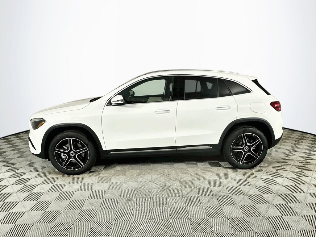 New 2026 Polar White Mercedes-Benz GLA 250 image 4
