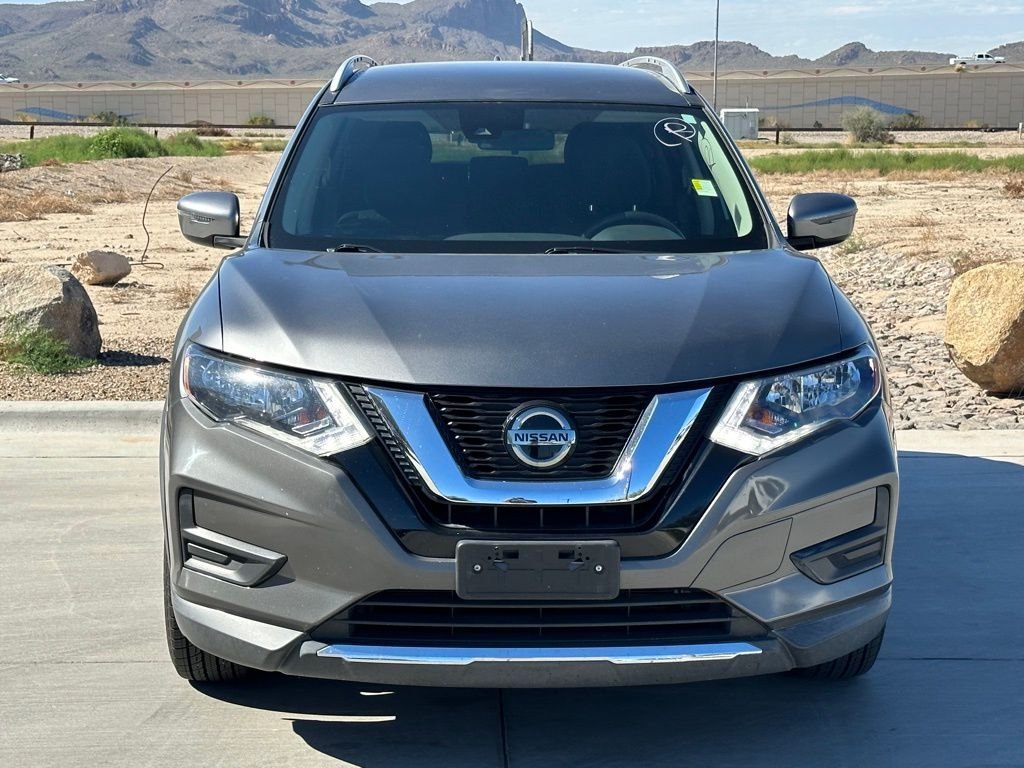 2019 Nissan Rogue SV photo 2