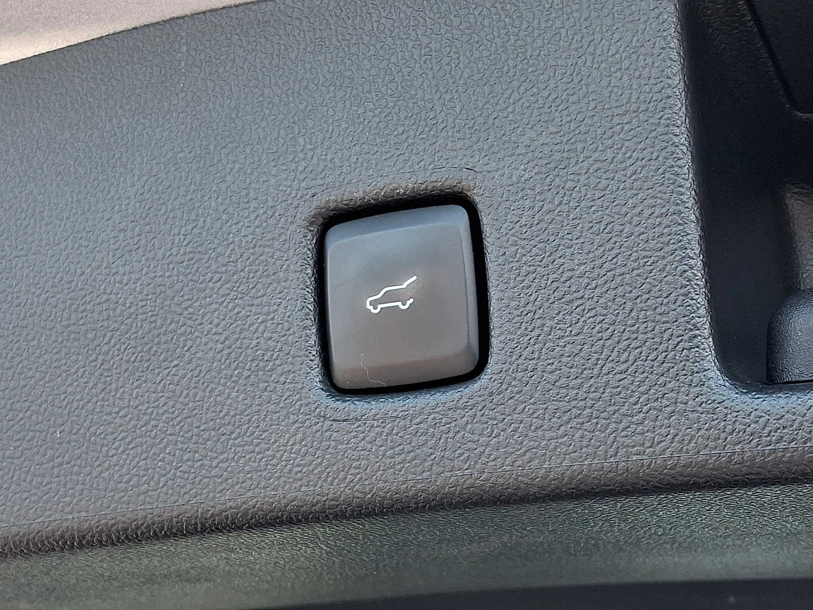 Used 2023 Iconic Silver Ford ST-Line image 31