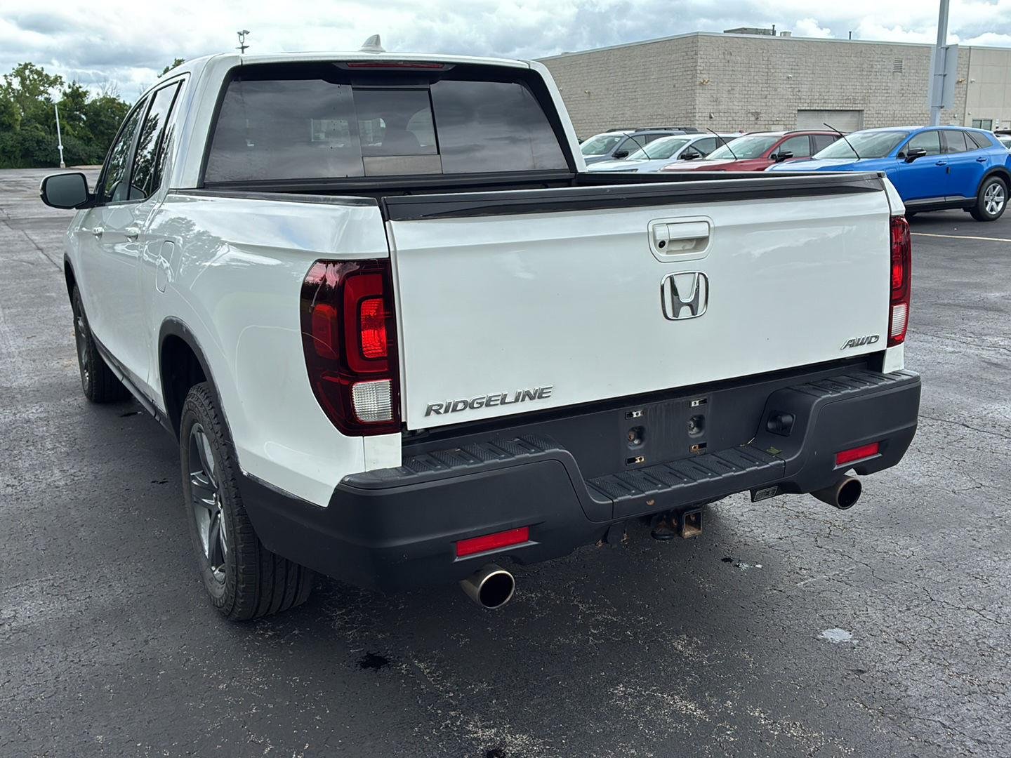 Used 2023 Platinum White Pearl Honda RTL image 20