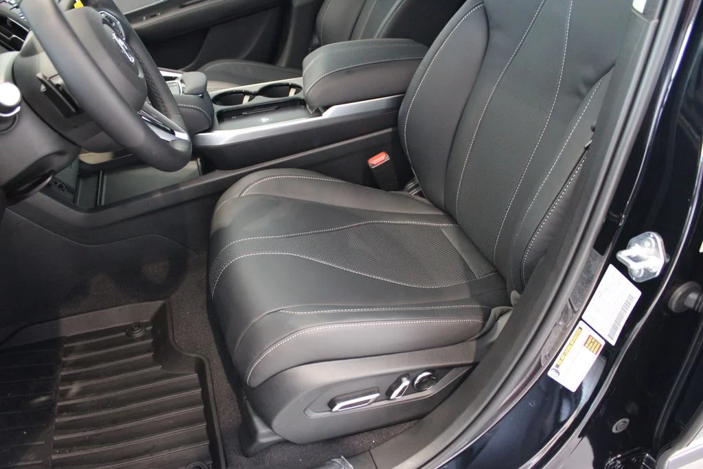 New 2026 Majestic Black Pearl Acura Technology Package image 9