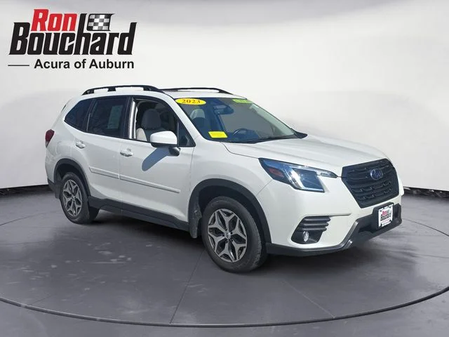 2023 Subaru Forester Premium's photo