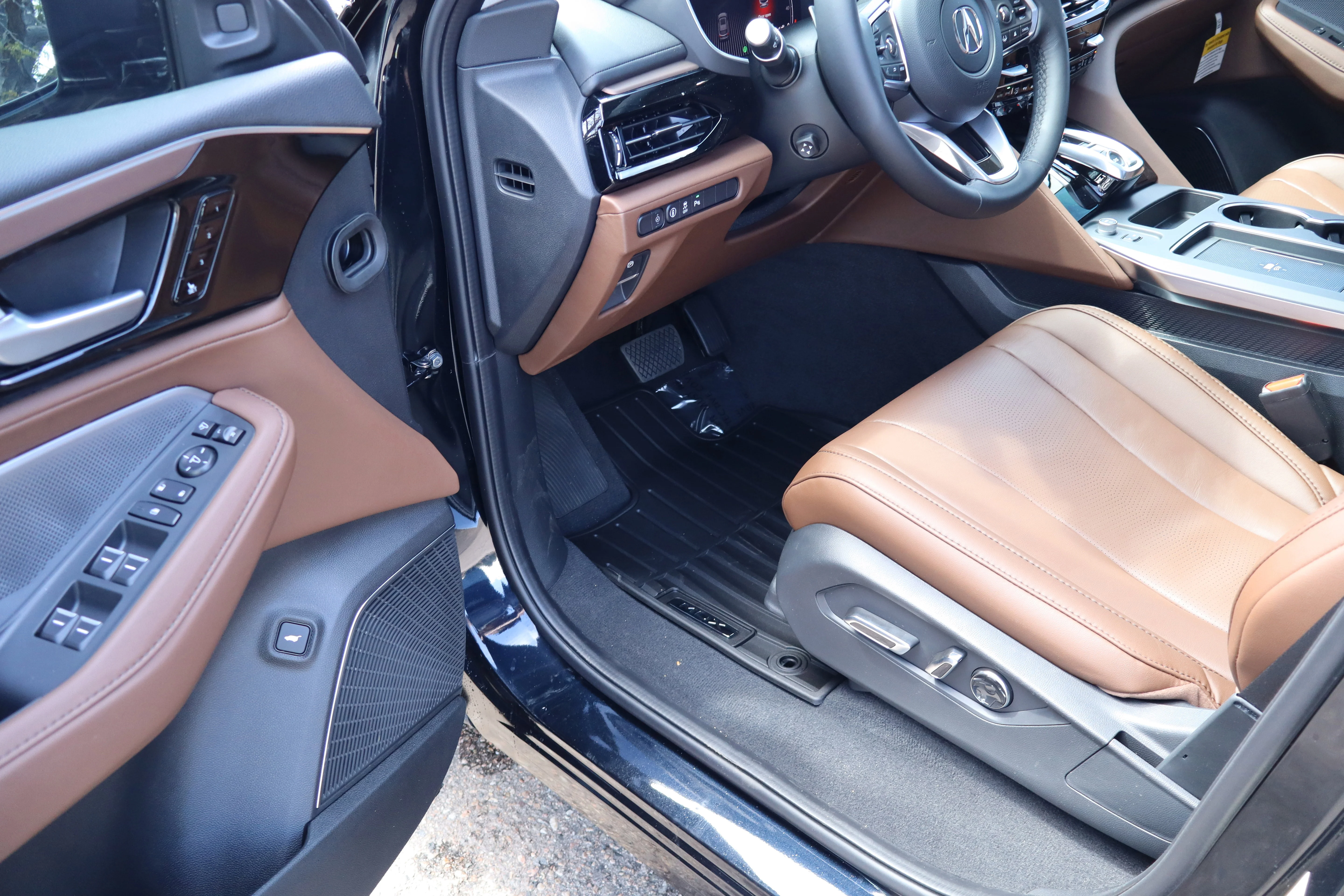 New 2026 Majestic Black Pearl Acura w/Technology Package image 22