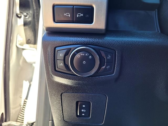 Used 2015 White Ford Platinum image 15