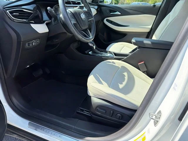 Used 2023 Summit White Buick Preferred image 9