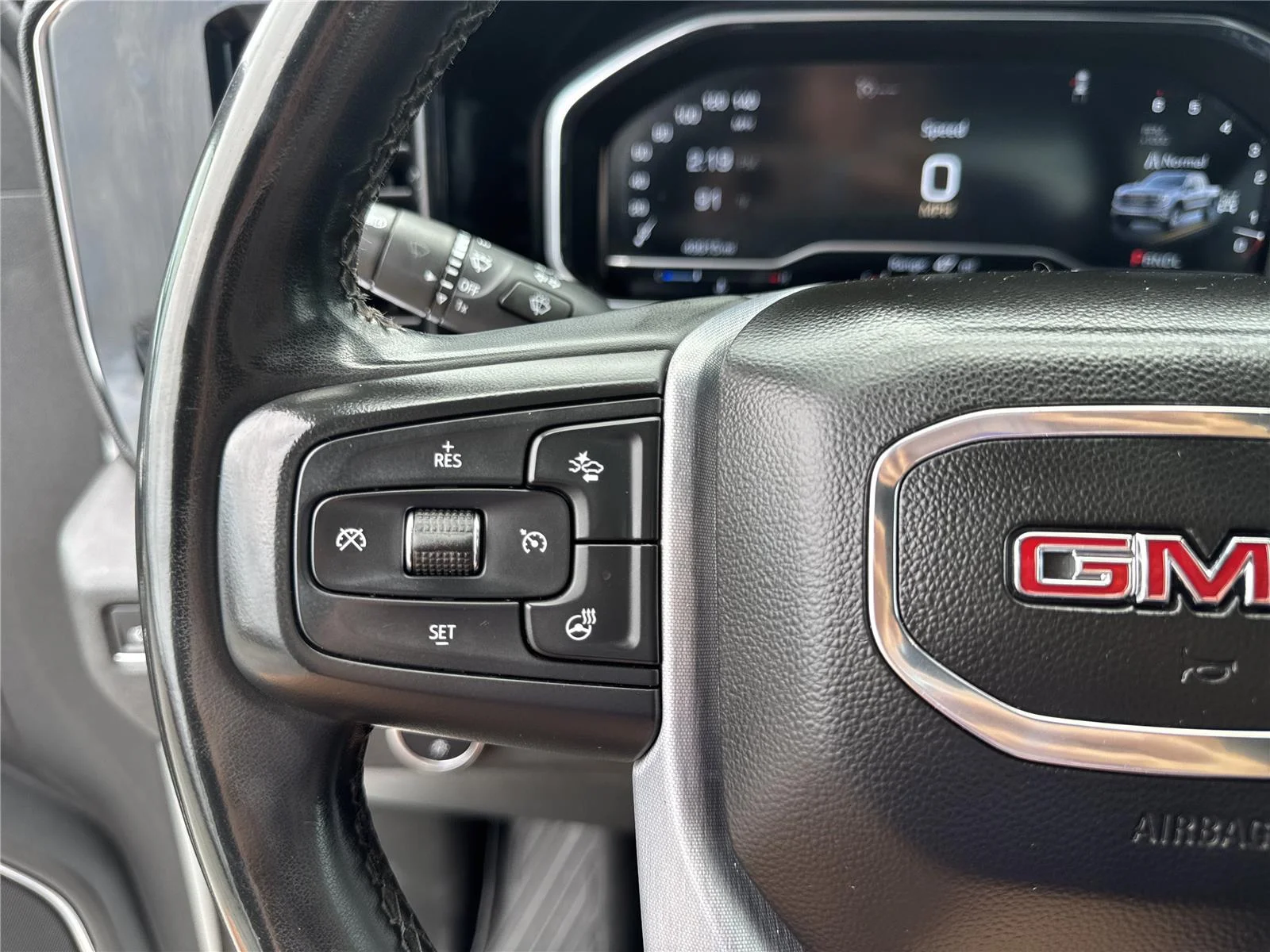 Used 2023 Summit White GMC SLE image 21