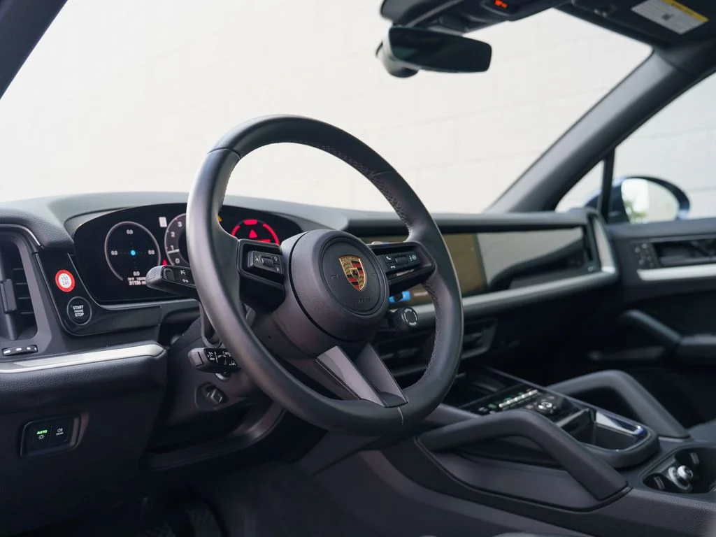 Used 2024 Blue Porsche Base image 4