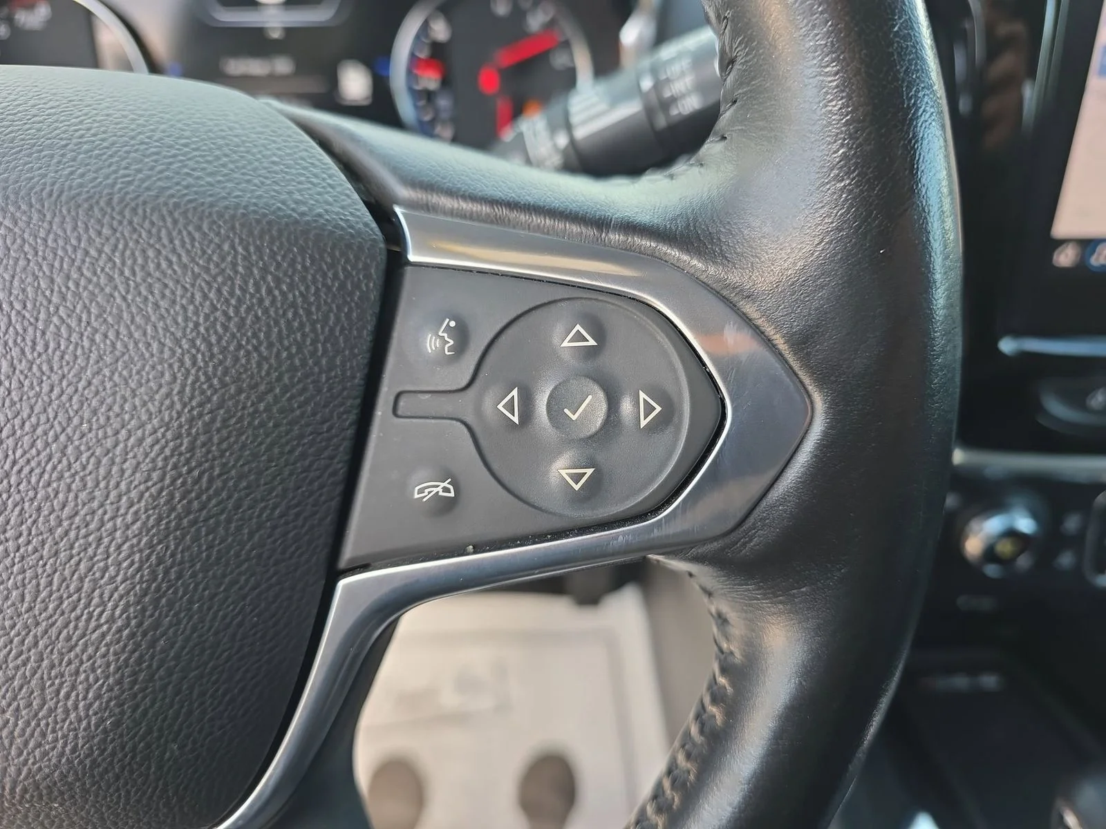 Used 2022 Beige Chevrolet Premier image 13