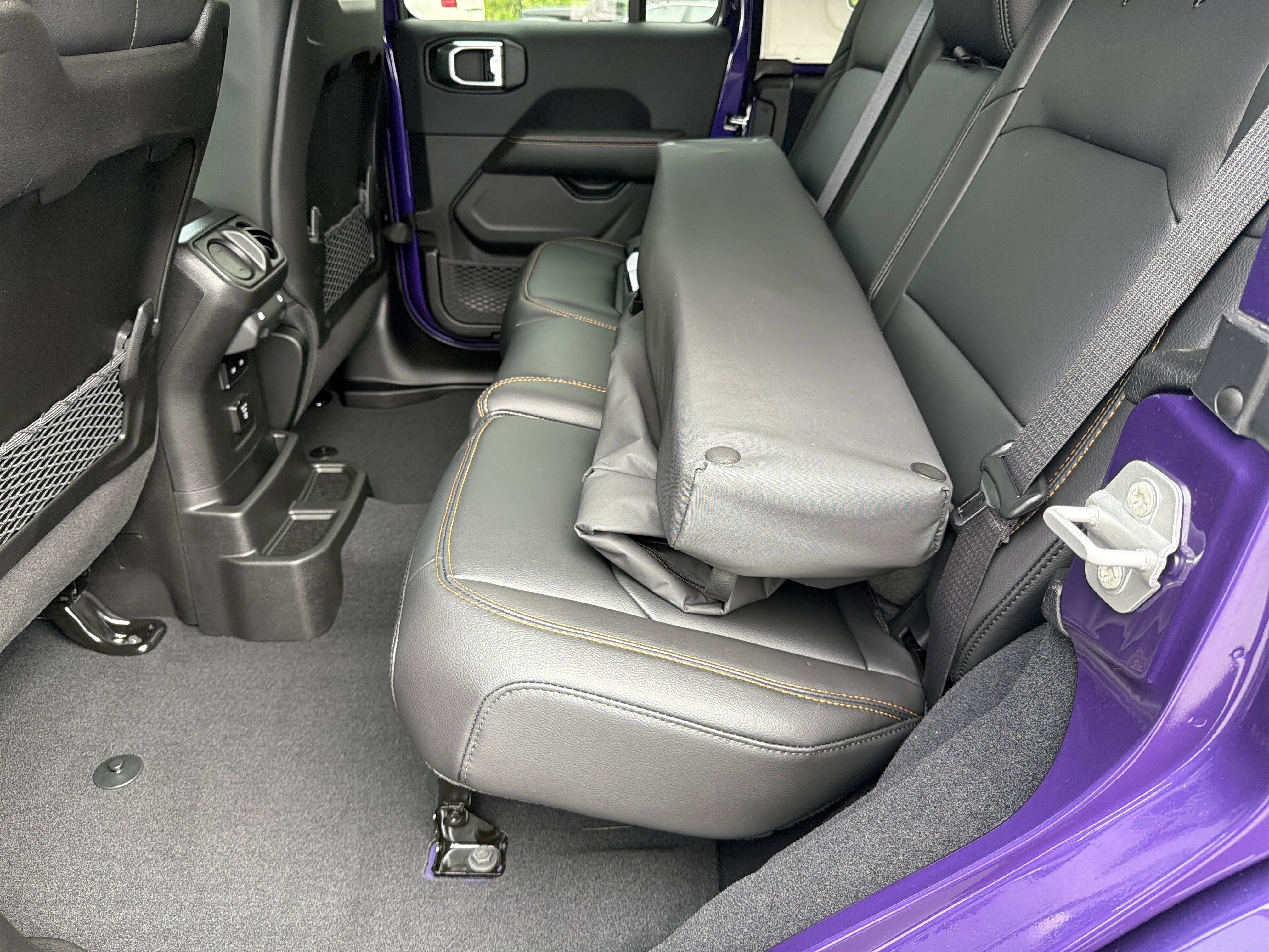 New 2026 Reign Exterior Paint Jeep Sahara image 24