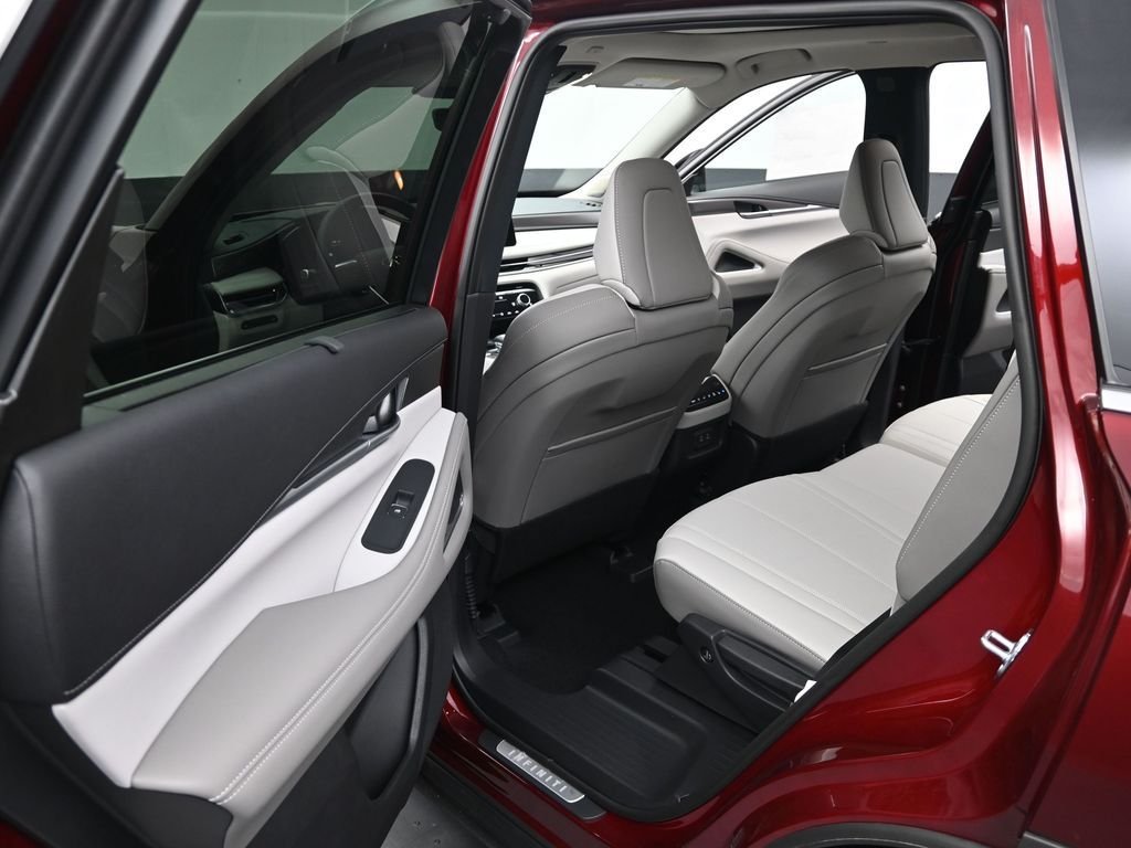 New 2026 Red INFINITI LUXE image 10