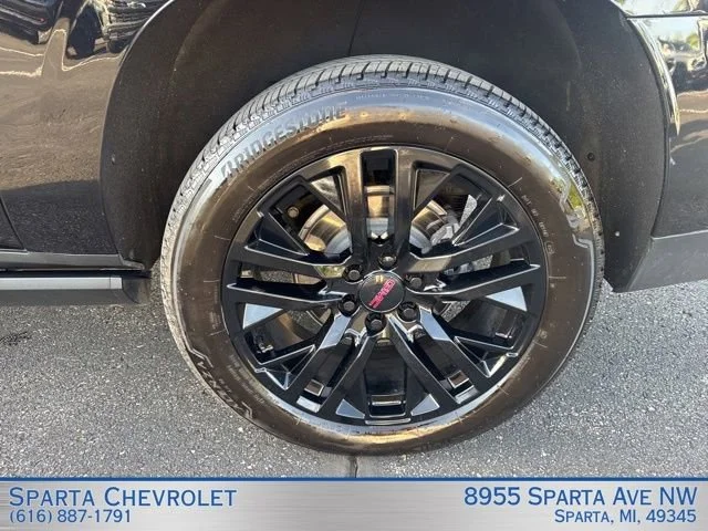 Used 2026 Onyx Black GMC AT4 Ultimate image 11
