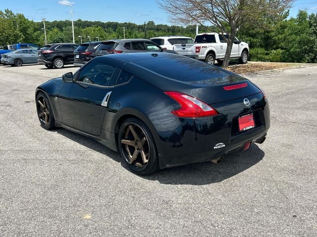 Used 2017 Black Nissan Touring image 6