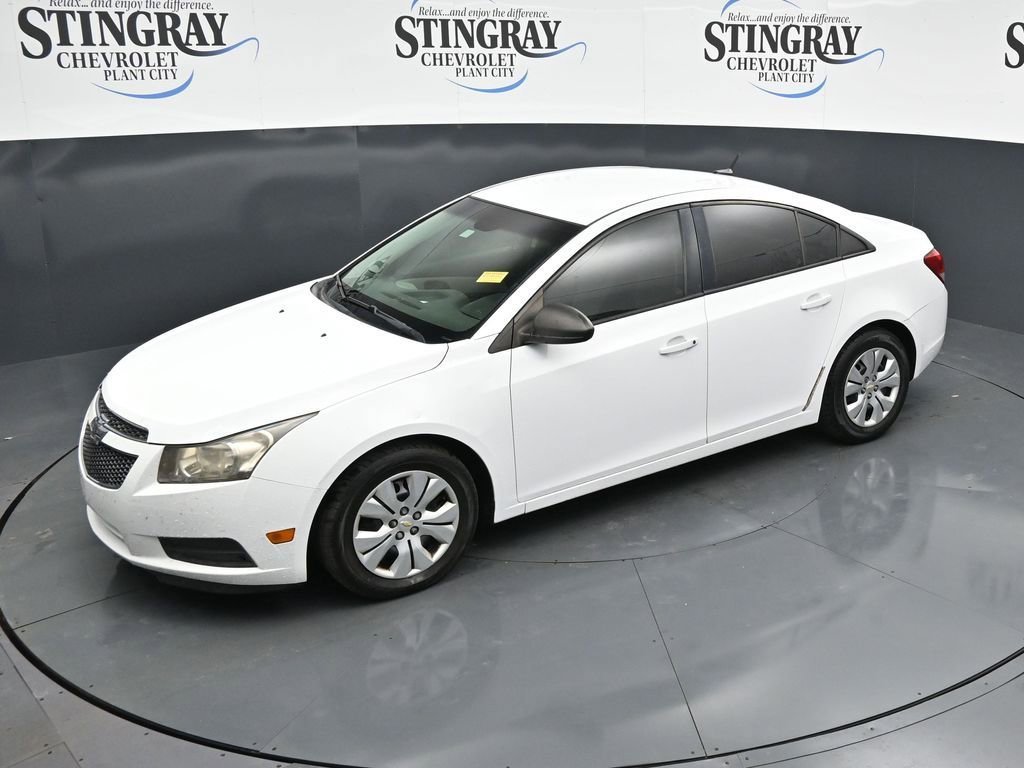 Used 2014 SUMMIT WHITE Chevrolet LS image 20