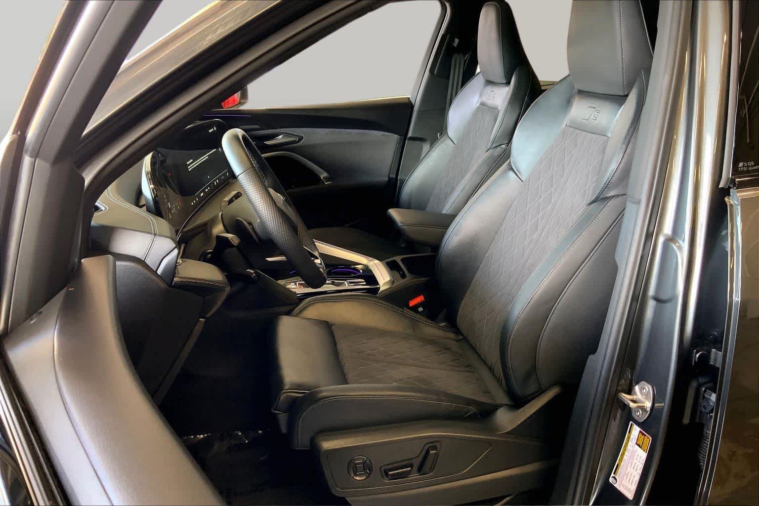 Used 2025 Daytona Gray Pearl Effect Audi Premium Plus image 8