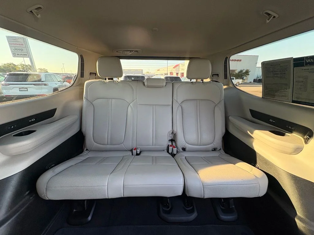 Used 2023 Silver Jeep Series II image 29