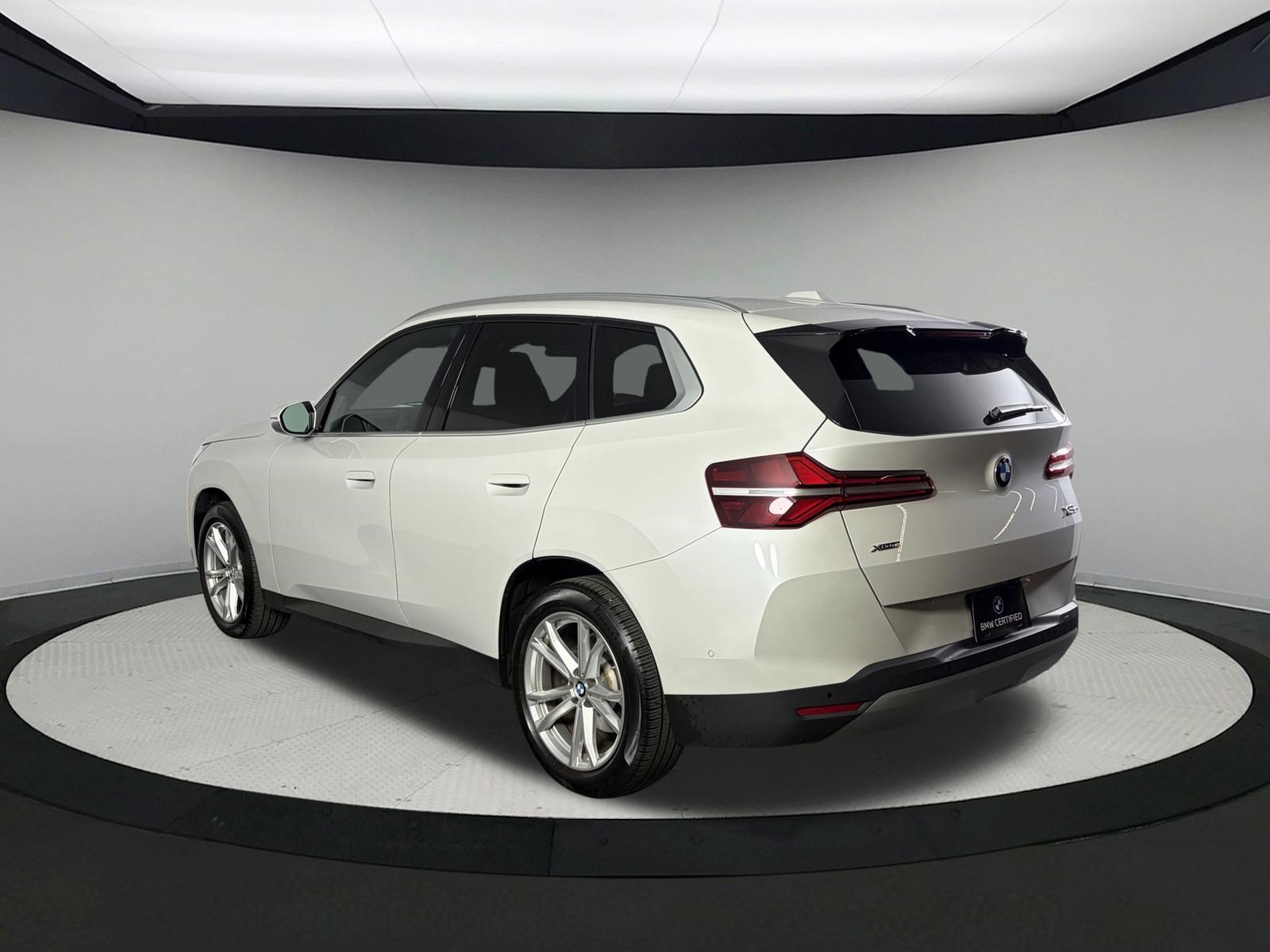 Used 2025 MINERAL WHITE MET BMW 30 xDrive image 4