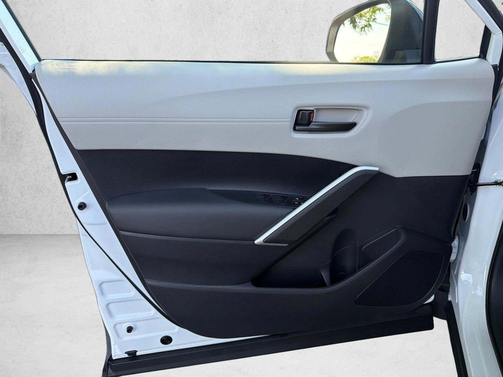 Certified Used 2026 Wind Chill Pearl Toyota L image 10