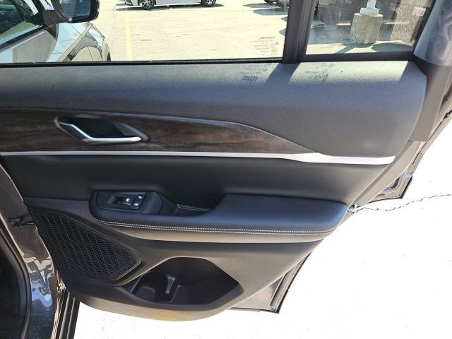 New 2026 Baltic Gray Metallic Clearcoat Jeep Laredo Altitude image 16