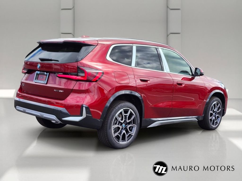 New 2026 Red BMW xDrive28i image 3
