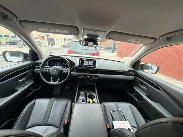 Used 2023 White Honda EX-L image 7