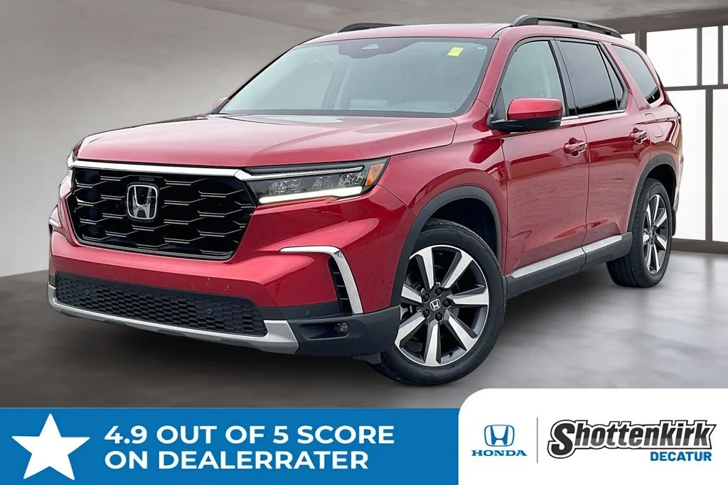 Used 2025 Red Honda Touring image 1