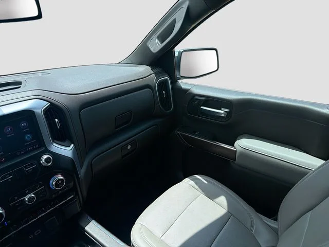 Used 2020 White GMC SLT image 24