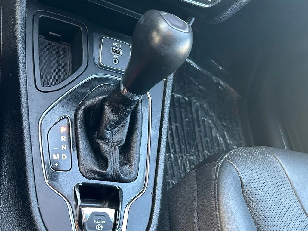 Used 2019 Black Jeep Limited image 21