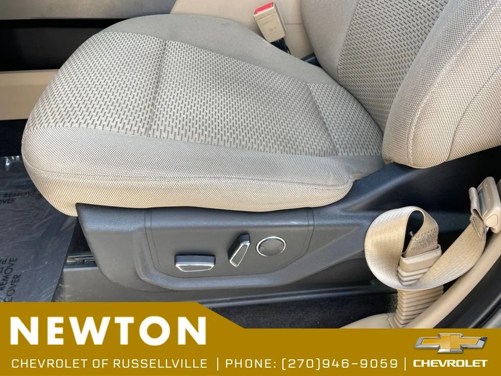 Used 2018 Shadow Black Ford XLT image 6
