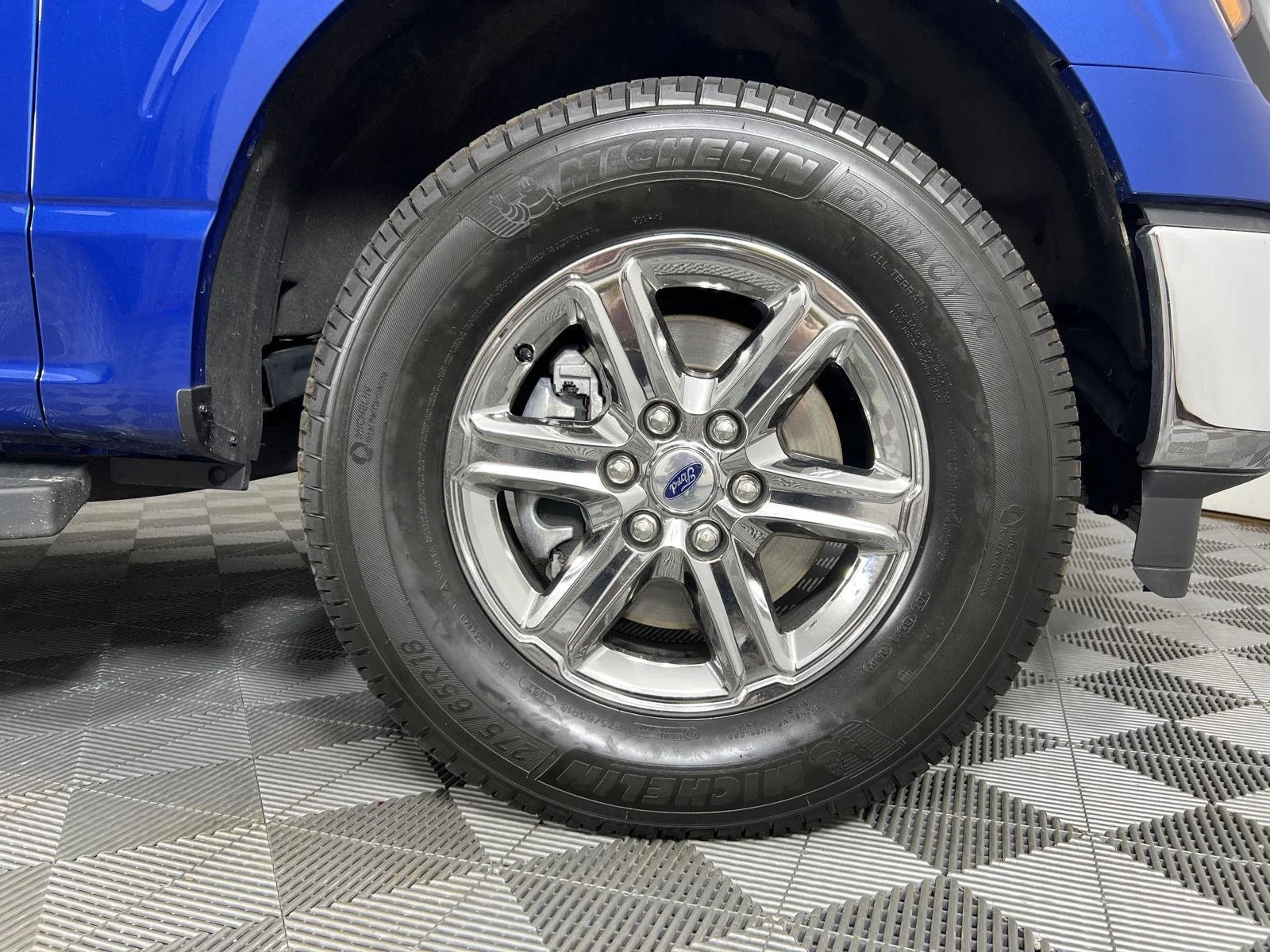 Used 2024 Atlas Blue Ford XLT image 12