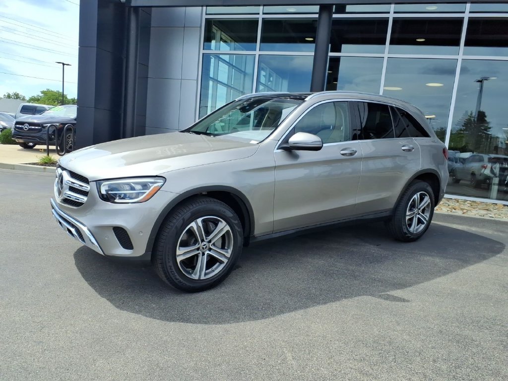 Used 2022 Mojave Silver Metallic Mercedes-Benz GLC 300 image 2