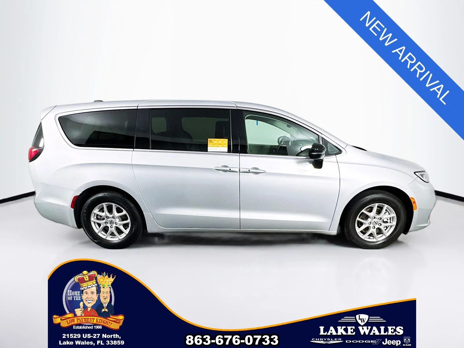 Certified Used 2024 Silver Chrysler Touring L image 8