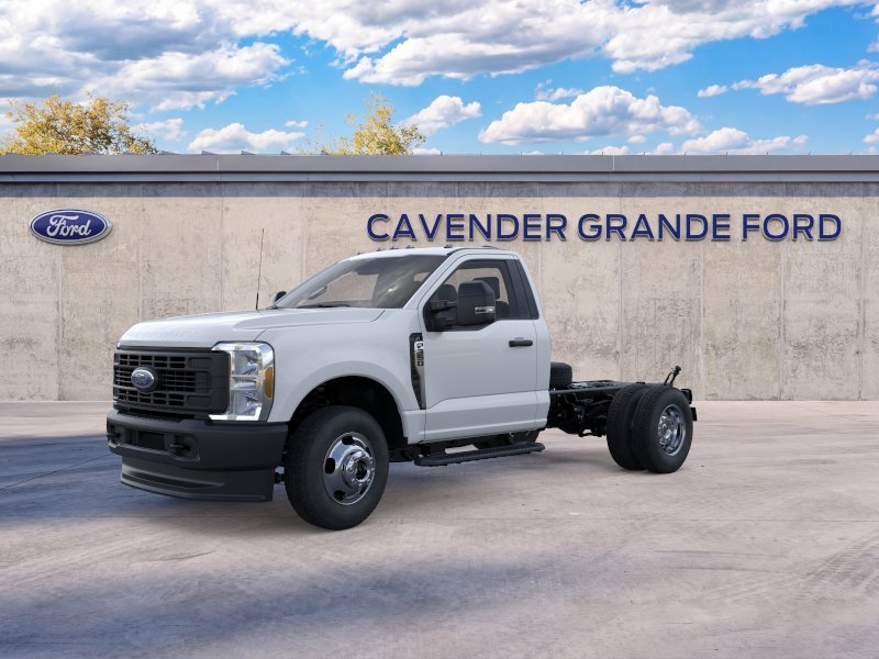 2025 Ford F-350 Super Duty Chassis Cab