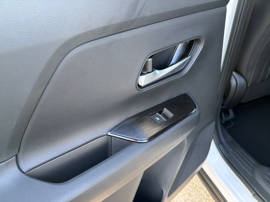 New 2026 Nissan Kicks SR 4D Sport Utility