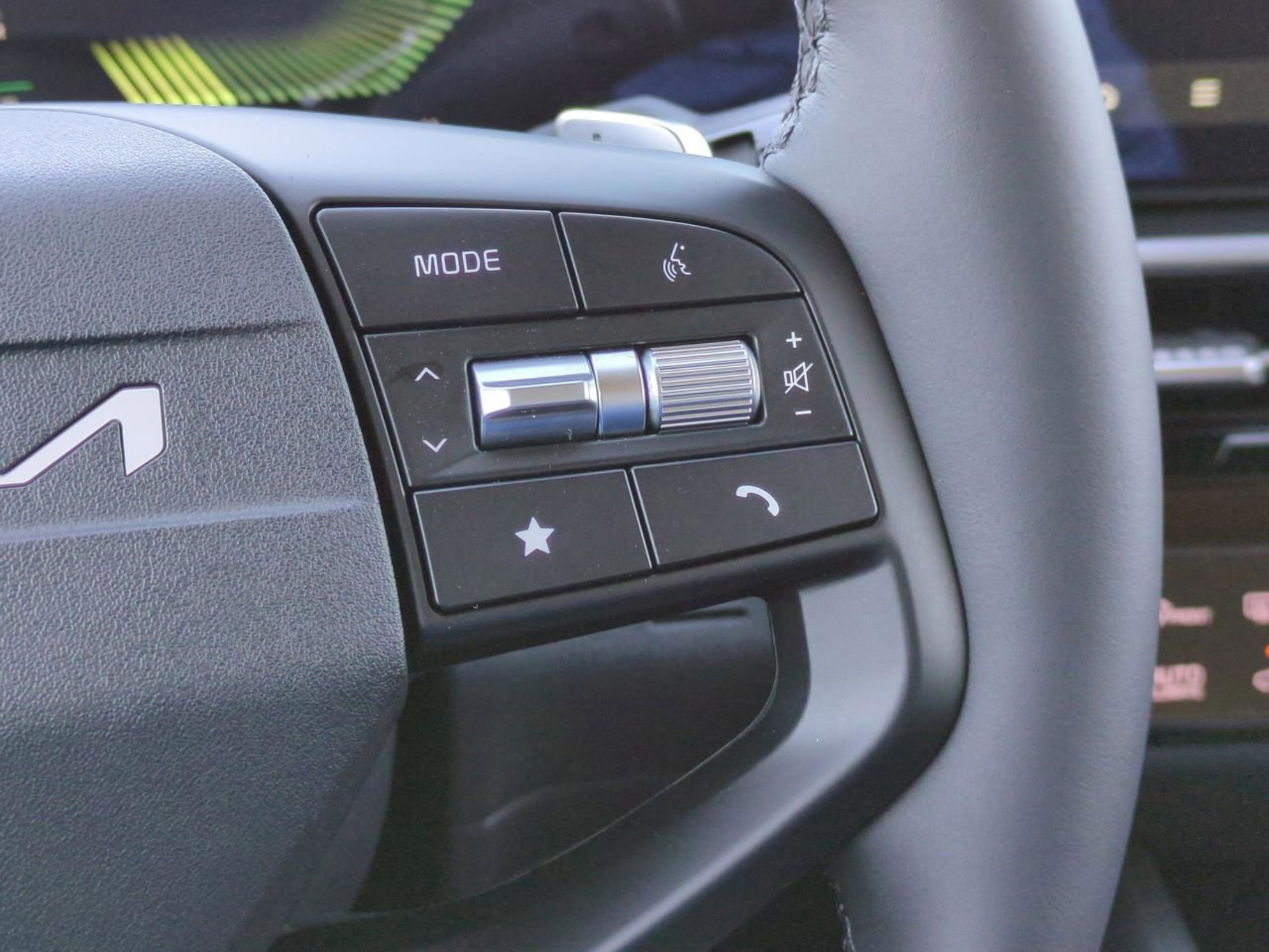 New 2026 Fusion Black Kia LX image 26
