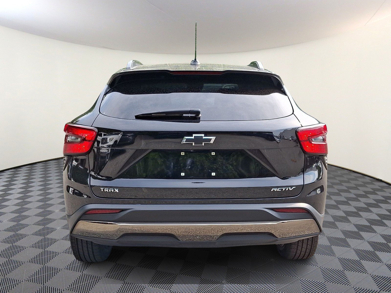 Used 2024 Mosaic Black Metallic Chevrolet ACTIV image 4