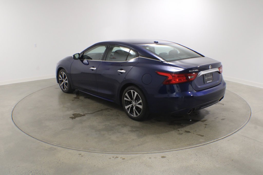 Used 2017 Deep Blue Pearl Nissan 3.5 SV image 4