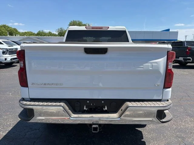 New 2026 Summit White Chevrolet LT (2FL) image 4