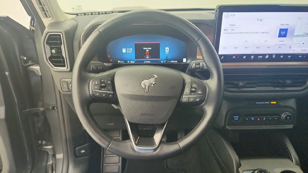 Used 2025  Ford Outer Banks image 16