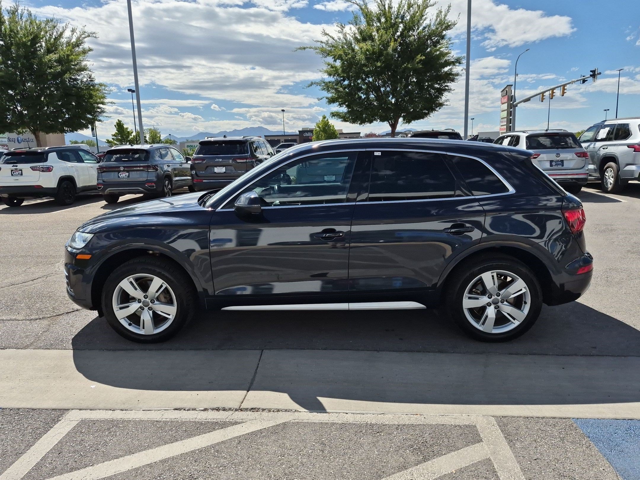Used 2018 Moonlight Blue Audi Premium Plus image 6