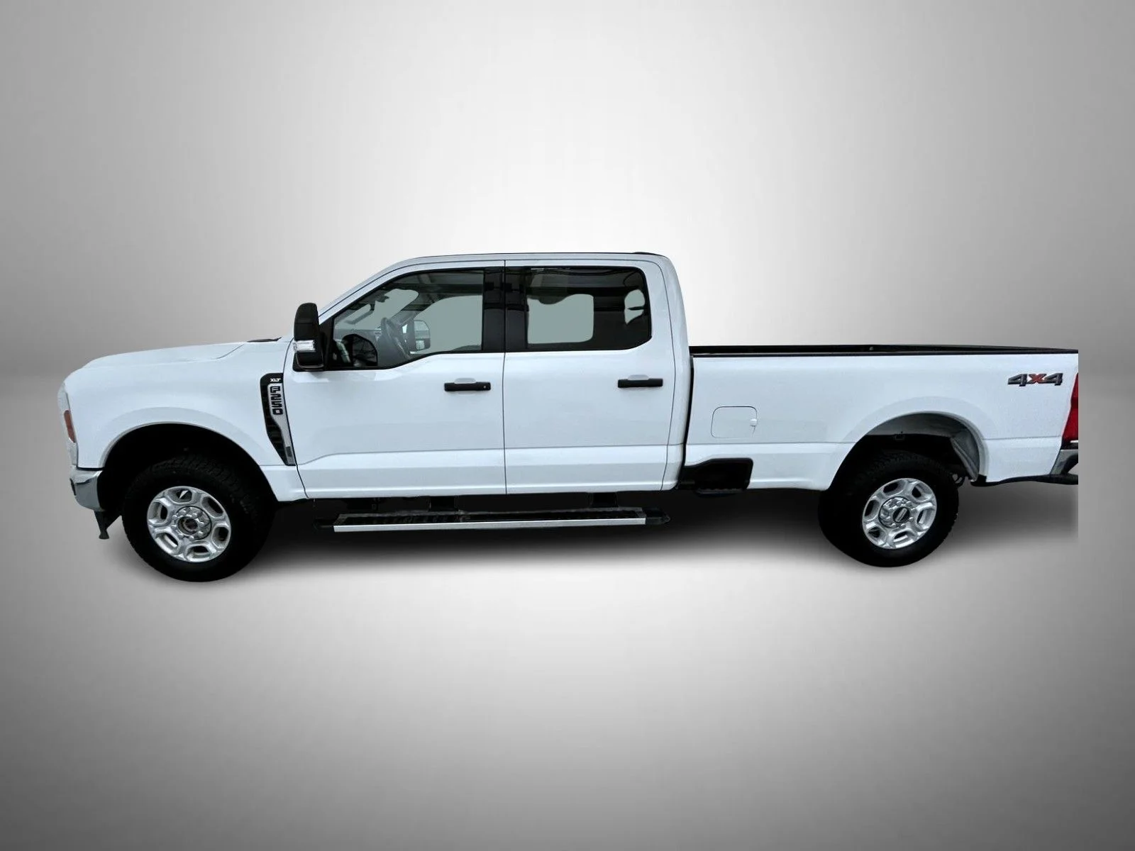 Used 2025 White Ford XLT image 8