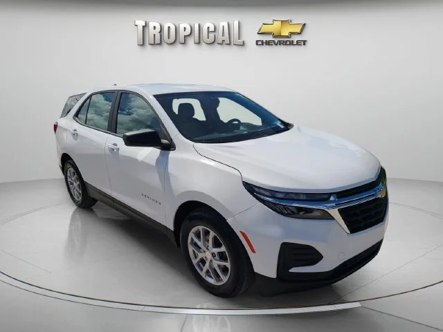 Used 2024 Summit White Chevrolet LS image 7