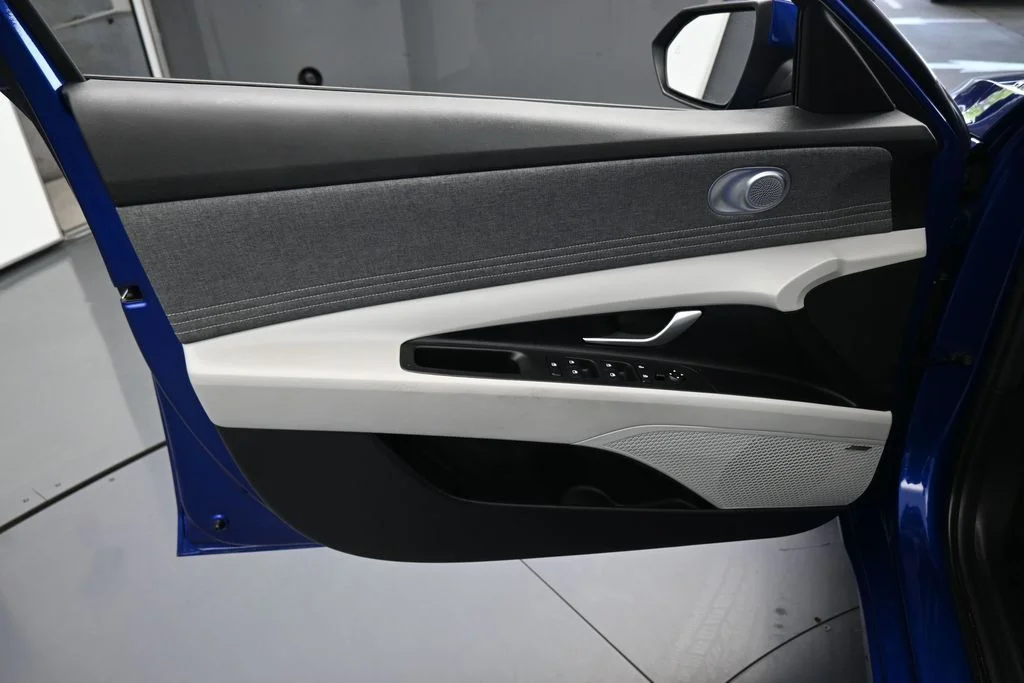 Used 2023 Blue Hyundai Limited image 14