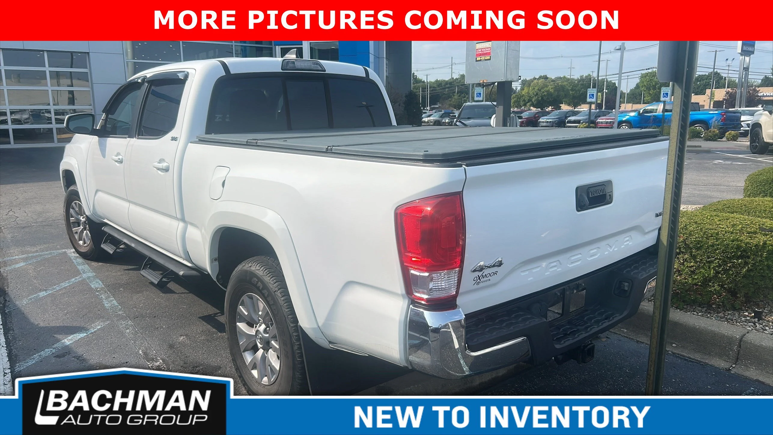 Used 2016  Toyota  image 5