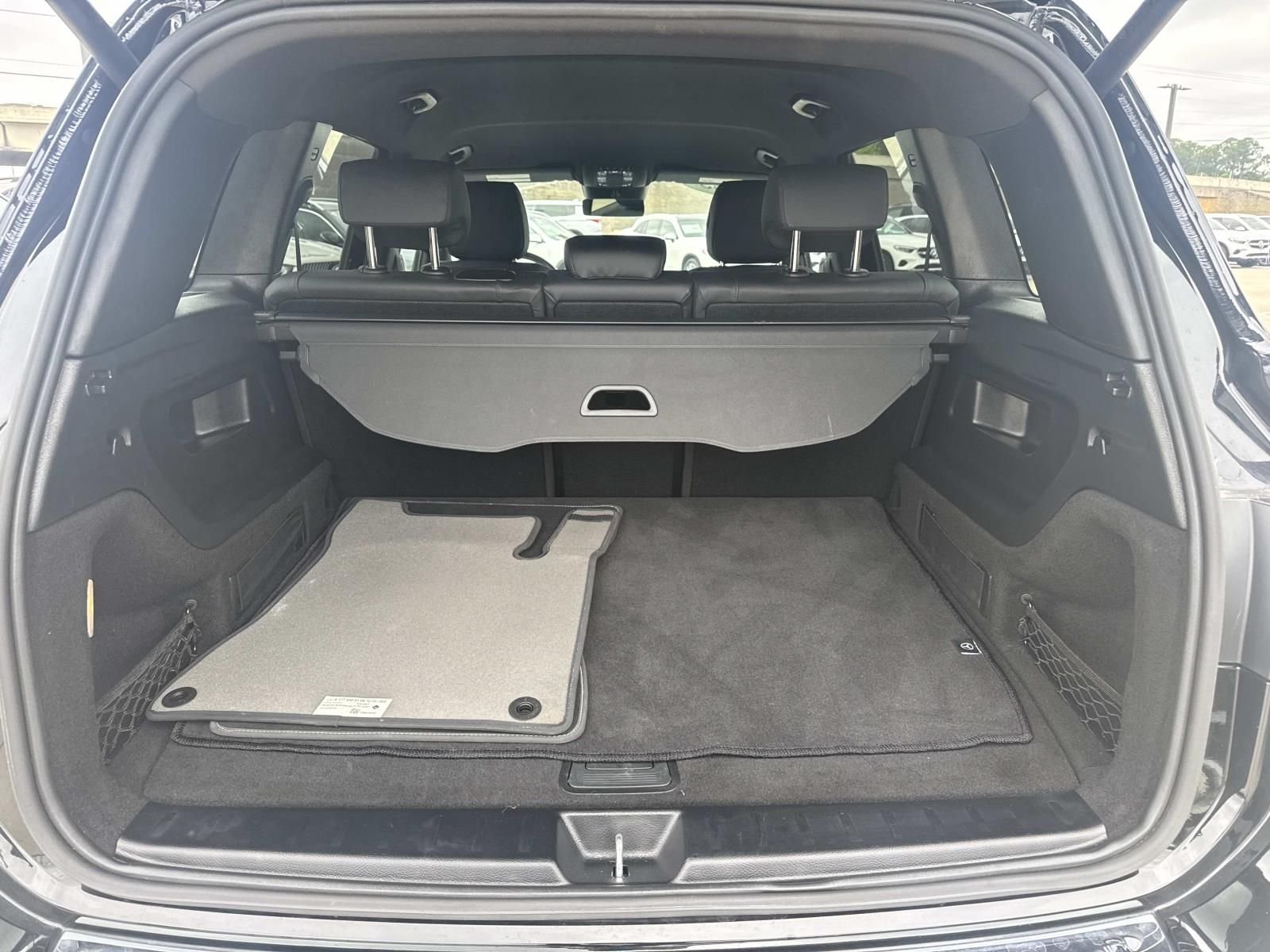 Certified Used 2025 Black Mercedes-Benz GLB 250 image 8