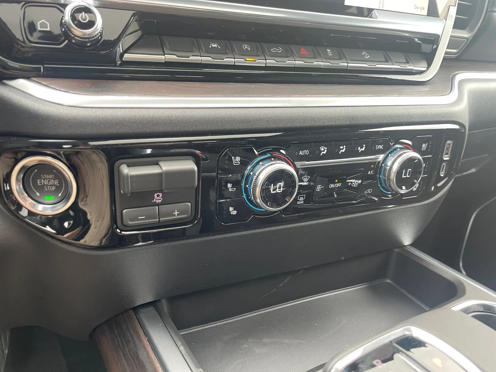 New 2026 Onyx Black GMC SLT image 21