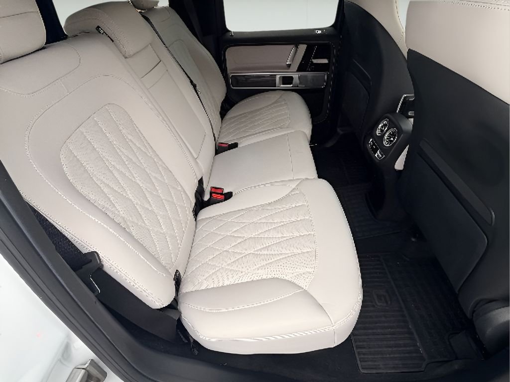 Used 2022 MANUFAKTUR Moonlight White Metallic Mercedes-Benz G63 AMG® image 17