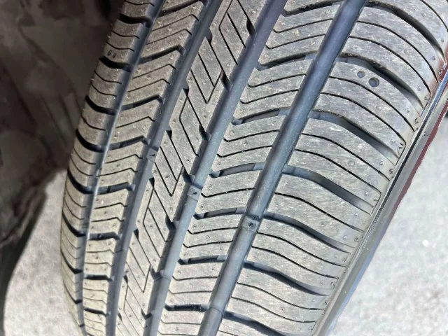 Certified Used 2019 Red Nissan 1.6 S Plus image 12