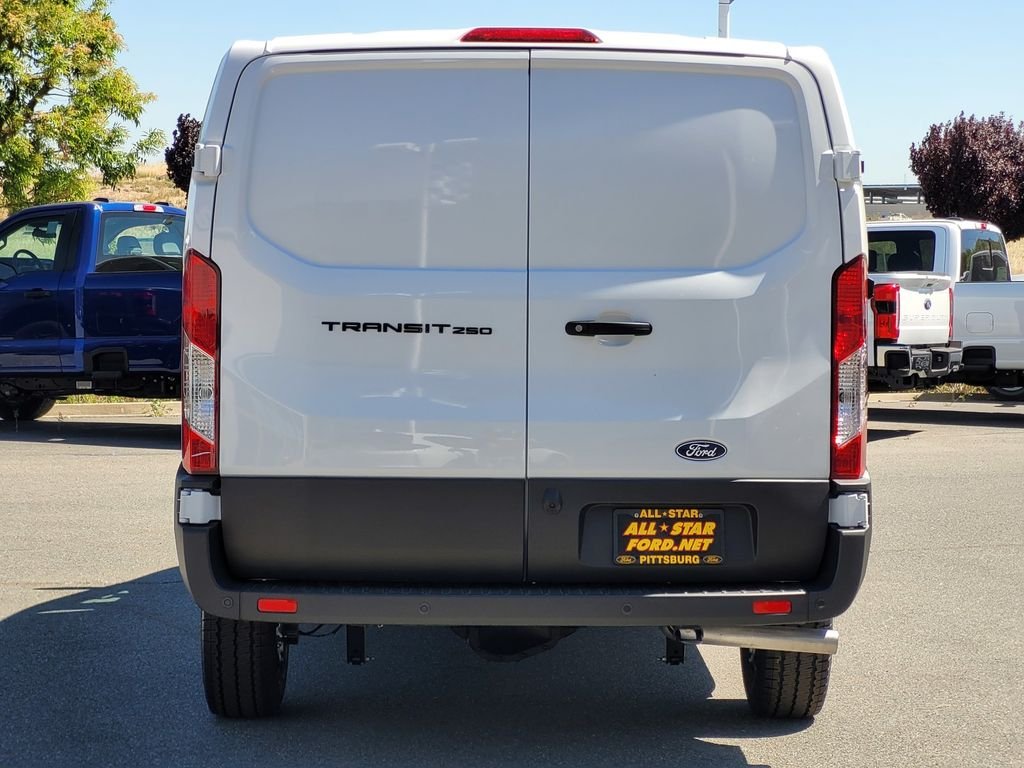 New 2026 Oxford White Ford Cargo Van image 4