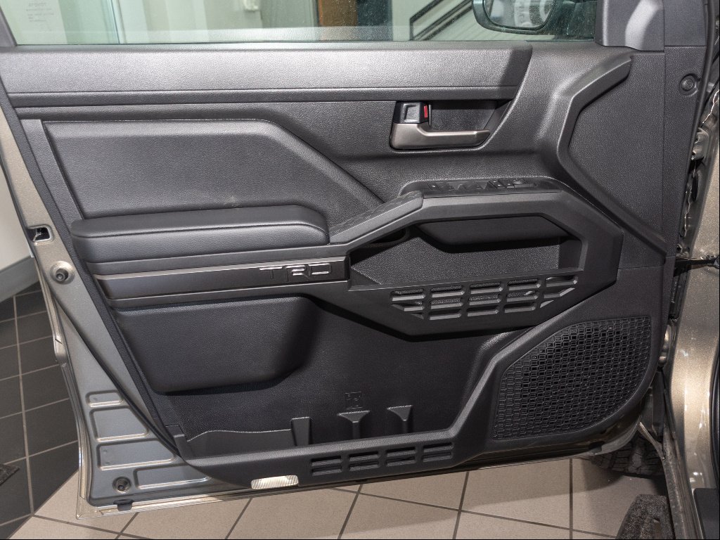 2026 Toyota Tacoma TRD Off Road - Photo 8