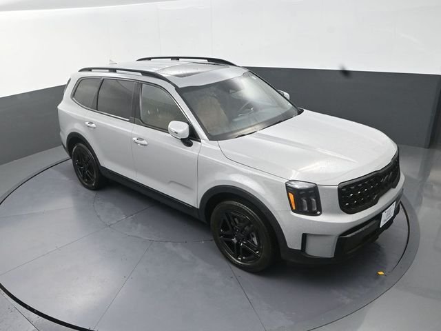 Used 2025 Gray Kia EX X-Line image 12